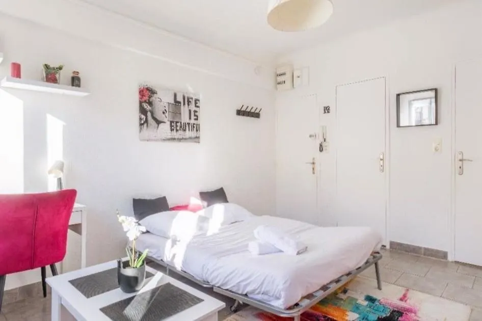 Mignon Studio Pour 2 Pers, Quartier Charmant Metro A 1Min Marseille 0*,  France