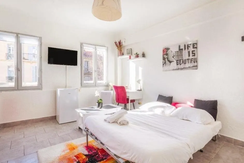 Mignon Studio Pour 2 Pers, Quartier Charmant Metro A 1Min contacts